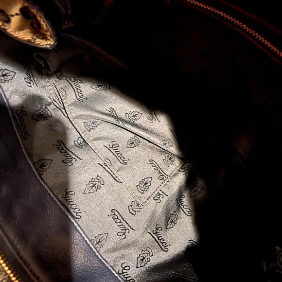 GUCCI clutch-  authentic. - Picture 4 of 8